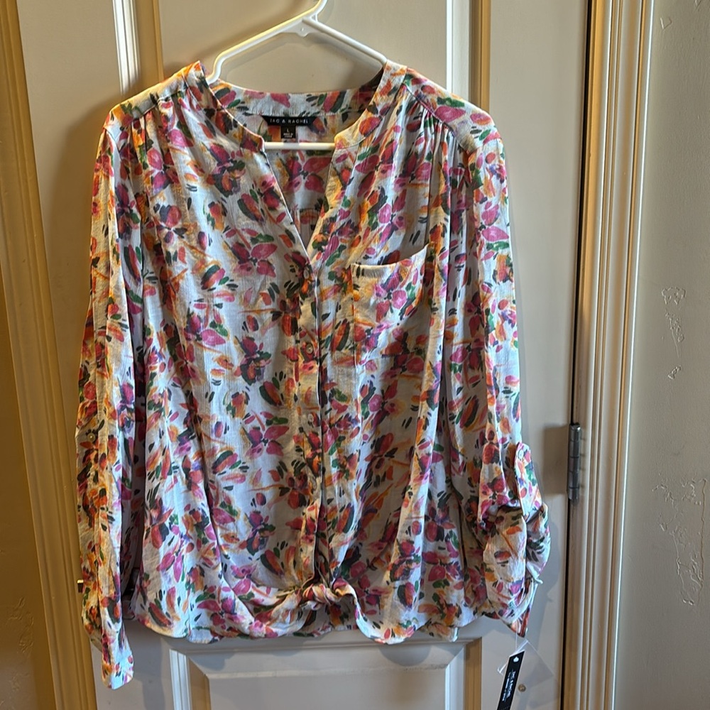 Blouse Bundle 💐🌺🌸 - Picture 2 of 9
